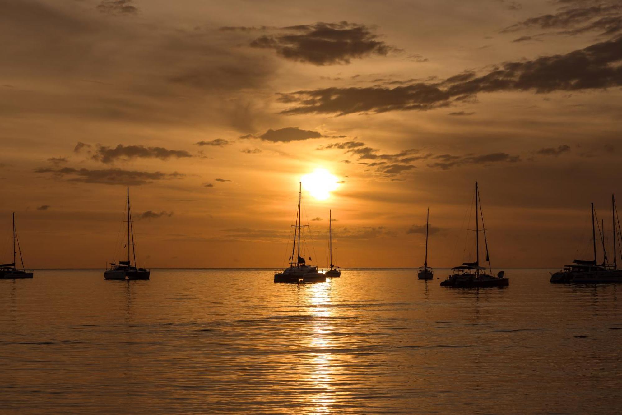 Отель Kimpton Kitalay Samui By Ihg